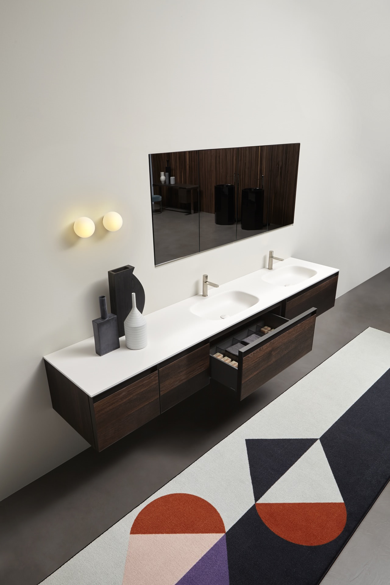 Atelier is a tailored collection, inspired by the company's DNA