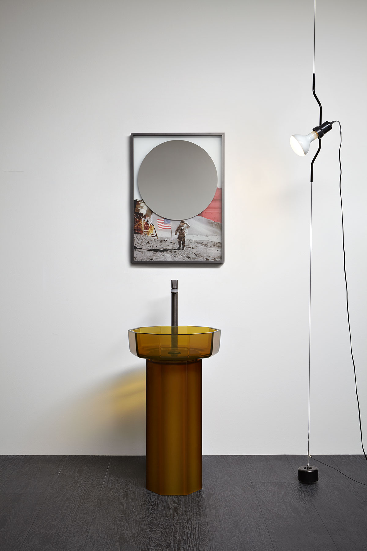 transferring an image used to think of architecture to an item of everyday life