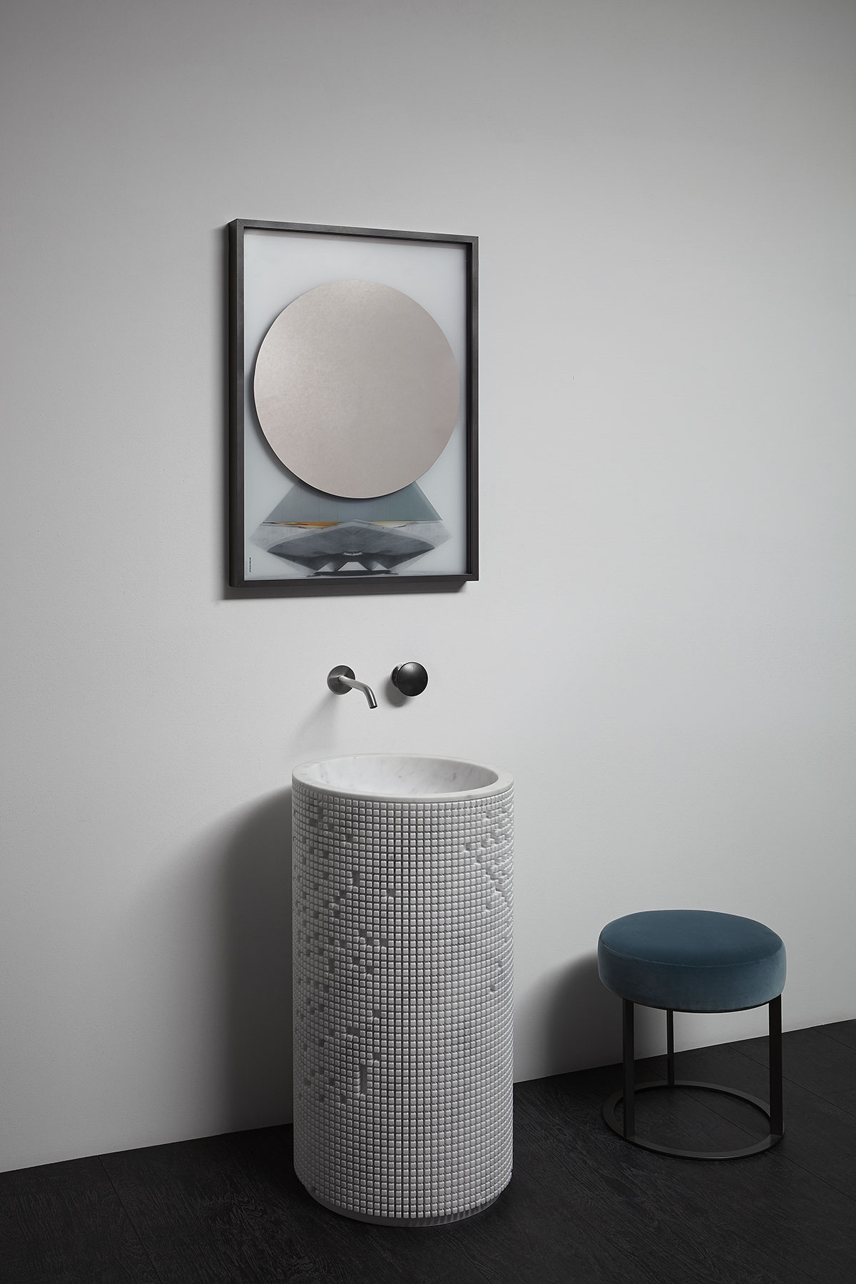 The image comes from the stratification of images of memory.