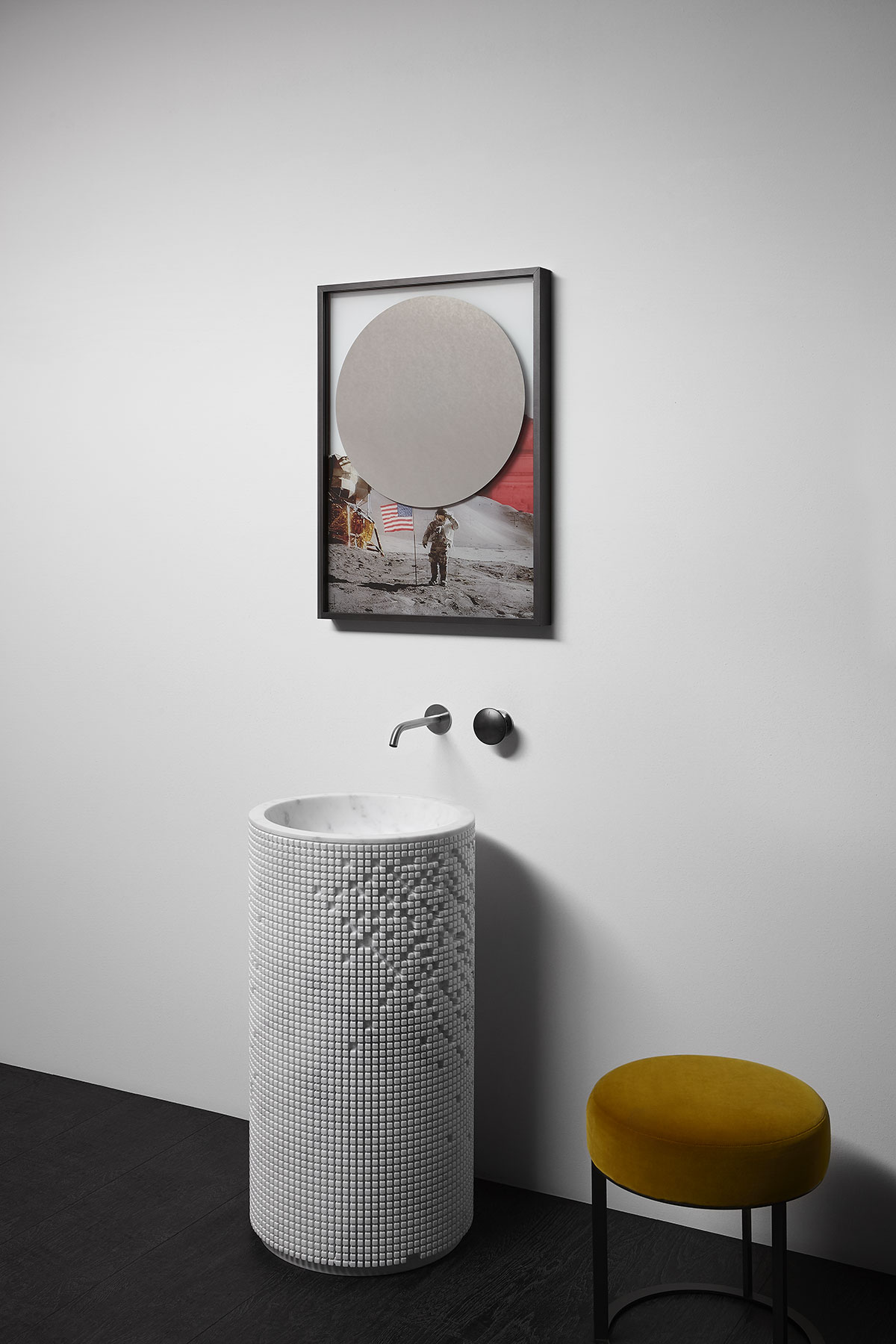 The image comes from the stratification of images of memory.