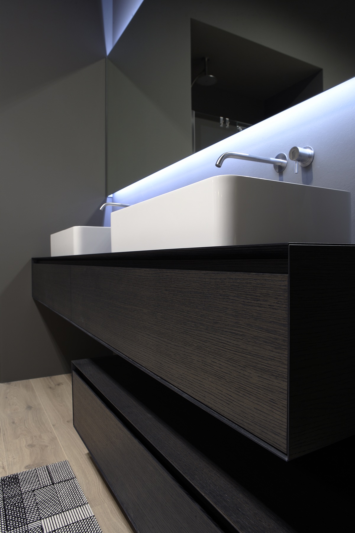 Excellence that becomes exclusive.