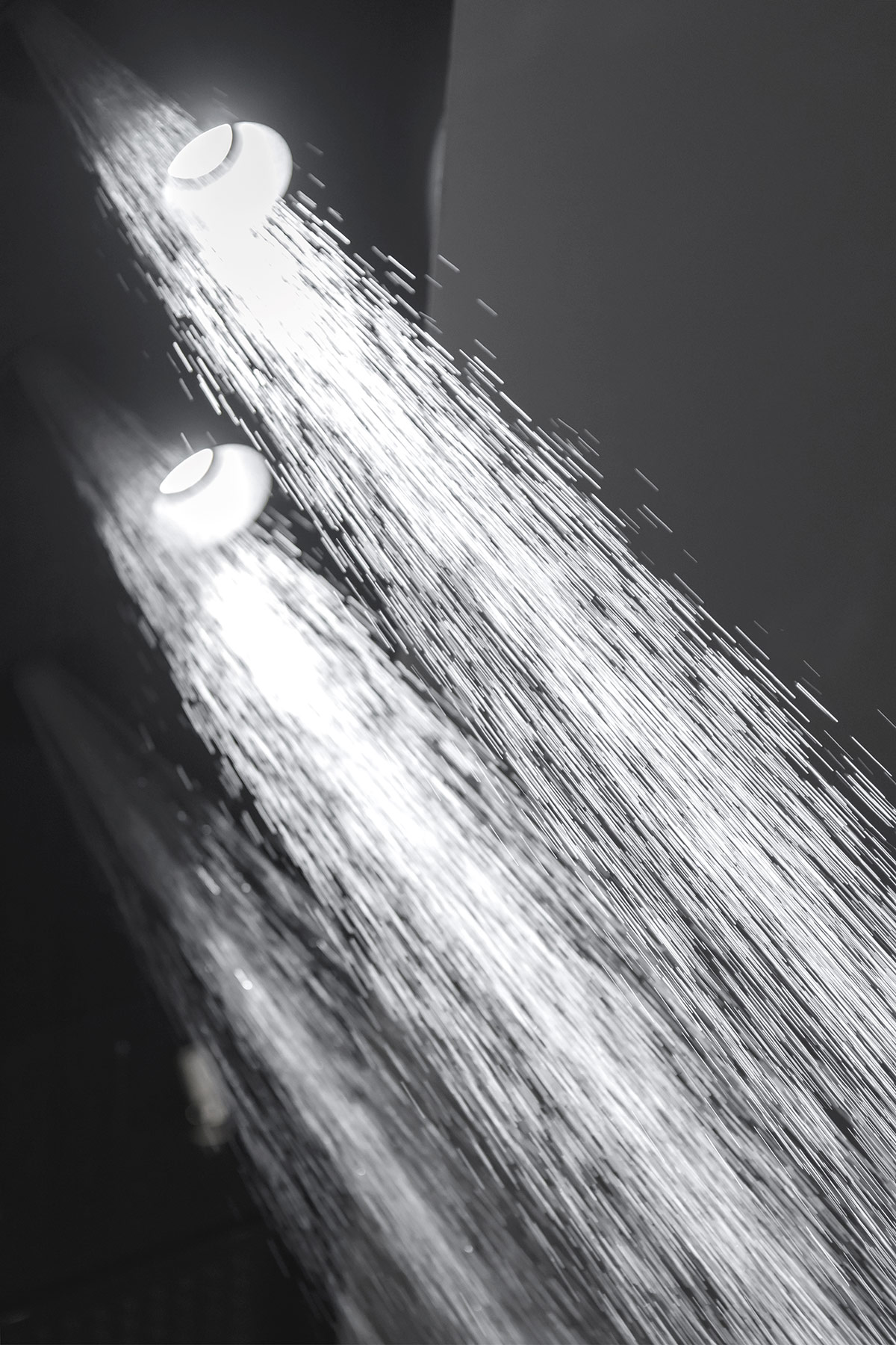 Zenit10 manifests itself only when it is operating, generating a source of hidden well-being.