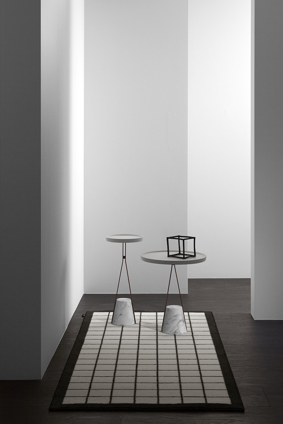 a meeting point at a certain height from which to develop the different configurations.