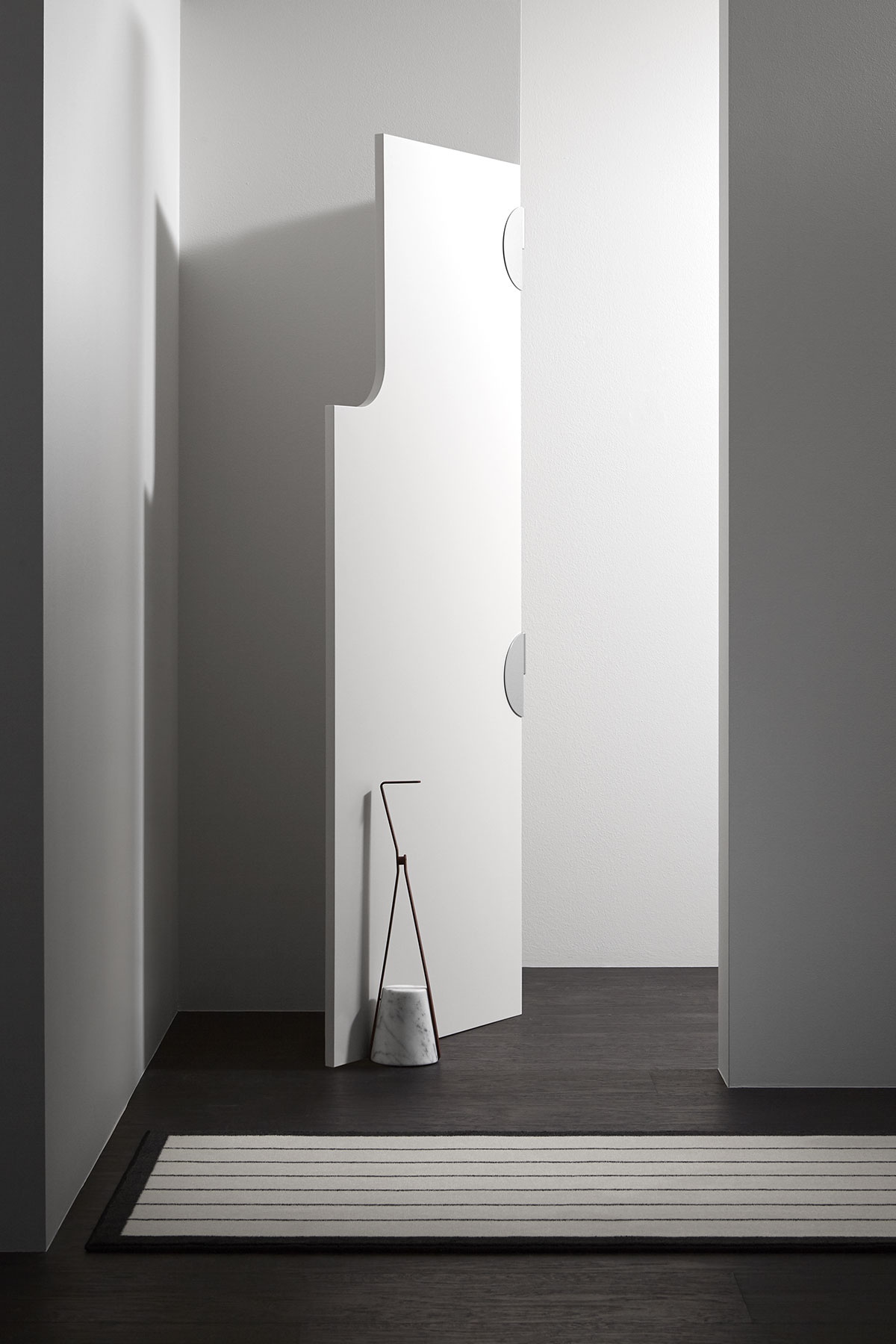 a meeting point at a certain height from which to develop the different configurations.