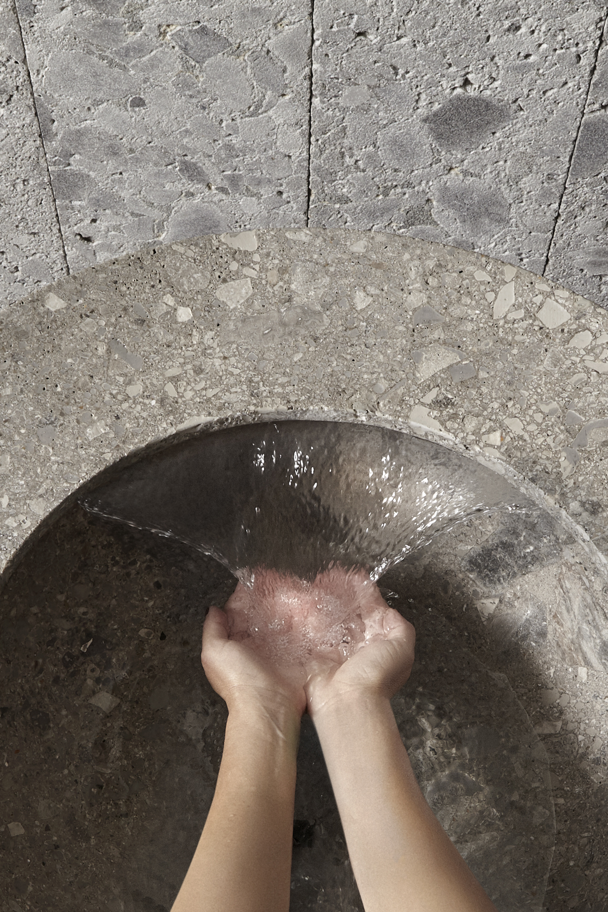 Bring the daily bathing ritual back to its ancestral value