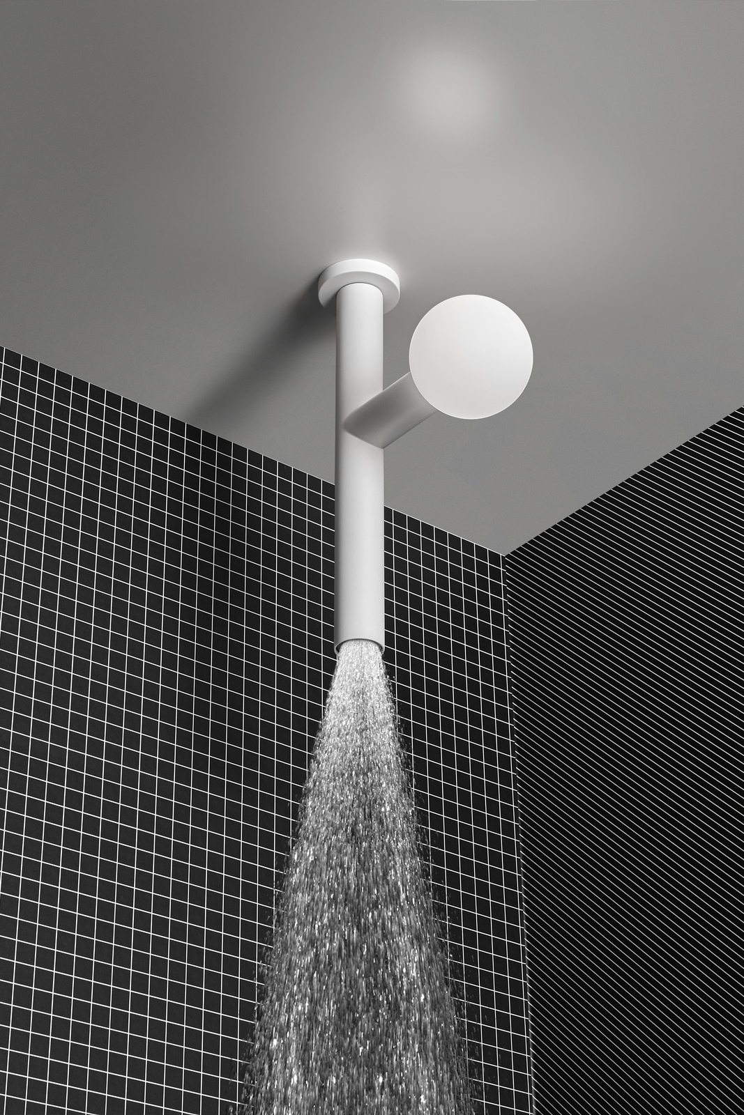 the three water-light-fixing branches are conceived equally.