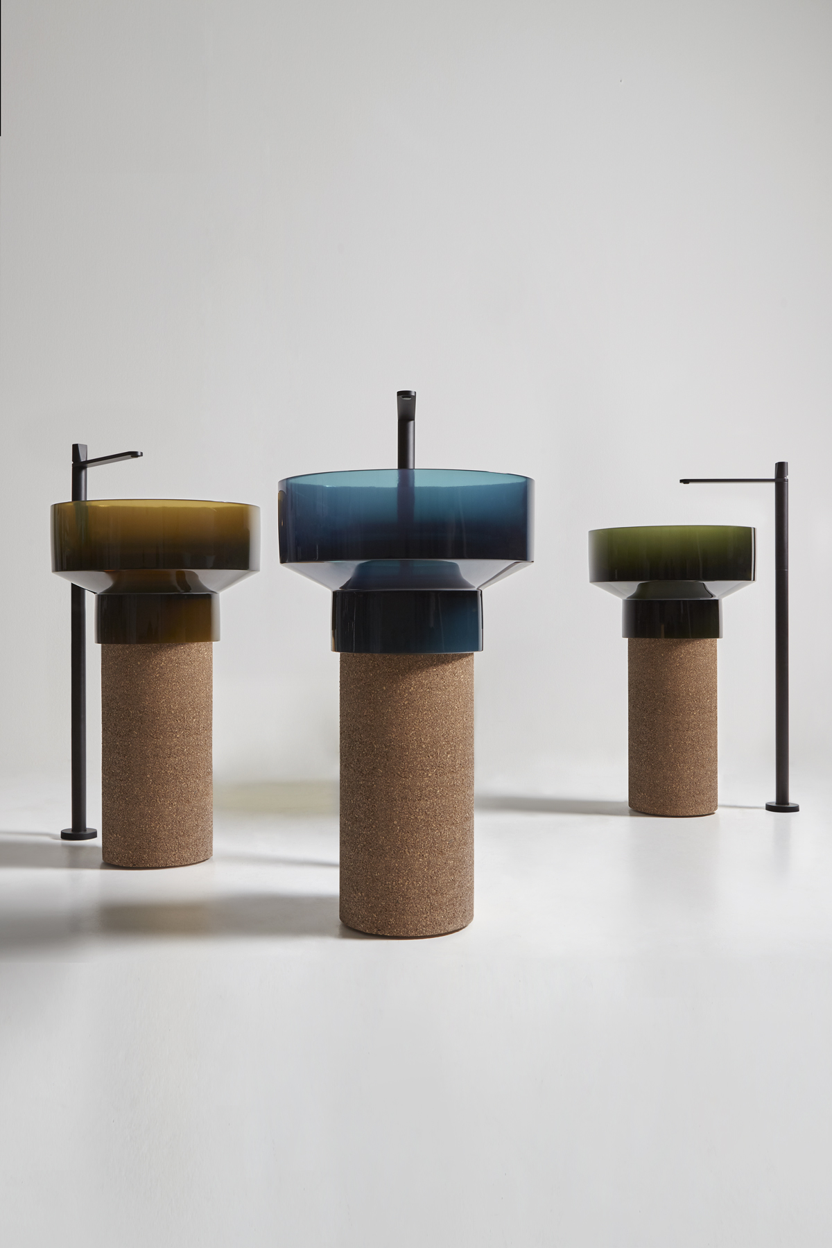 the combinations are unexpected, but above all the contrasts between materials, textures and shades