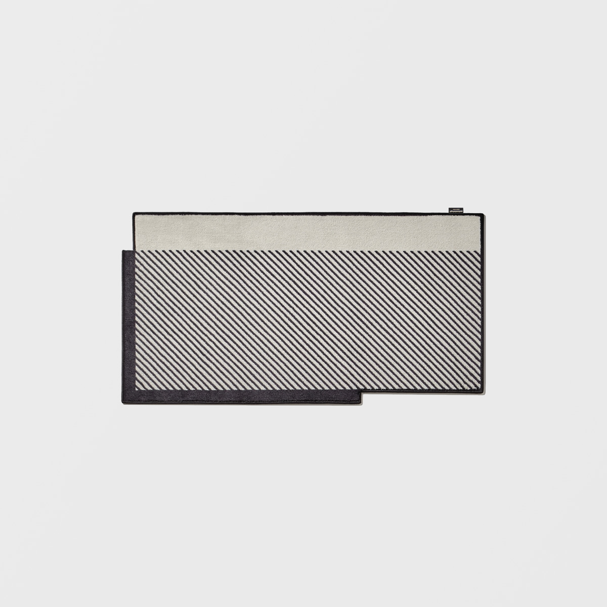 An unprecedented color choice