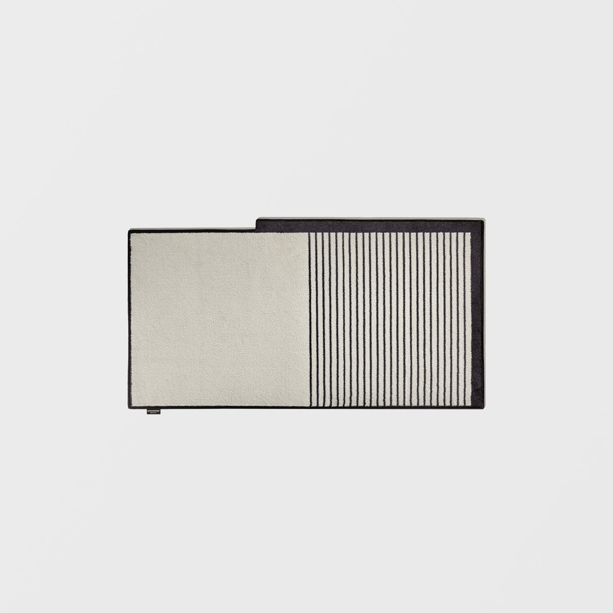 An unprecedented color choice