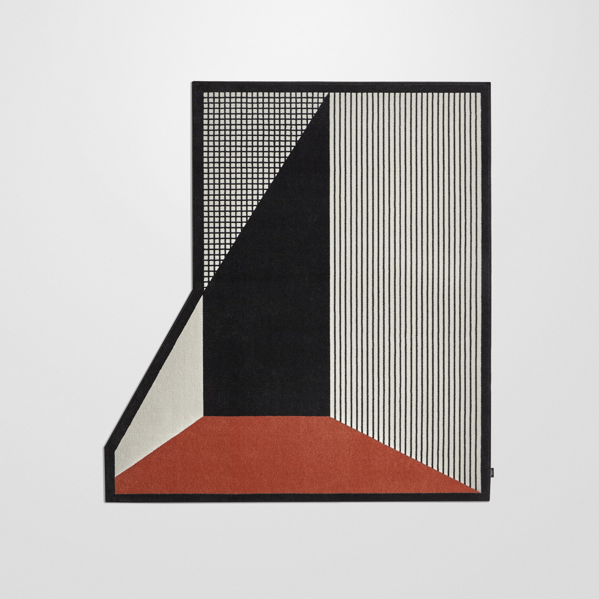 inclined lines that define new perspectives