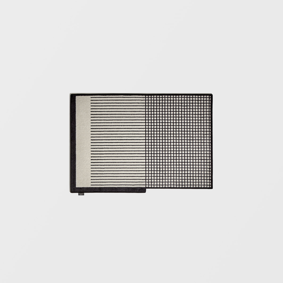 inclined lines that define new perspectives