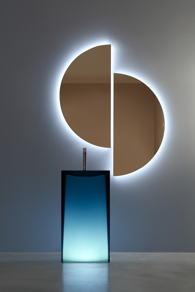 The organic shape develops seamlessly as it does for natural phenomenon.