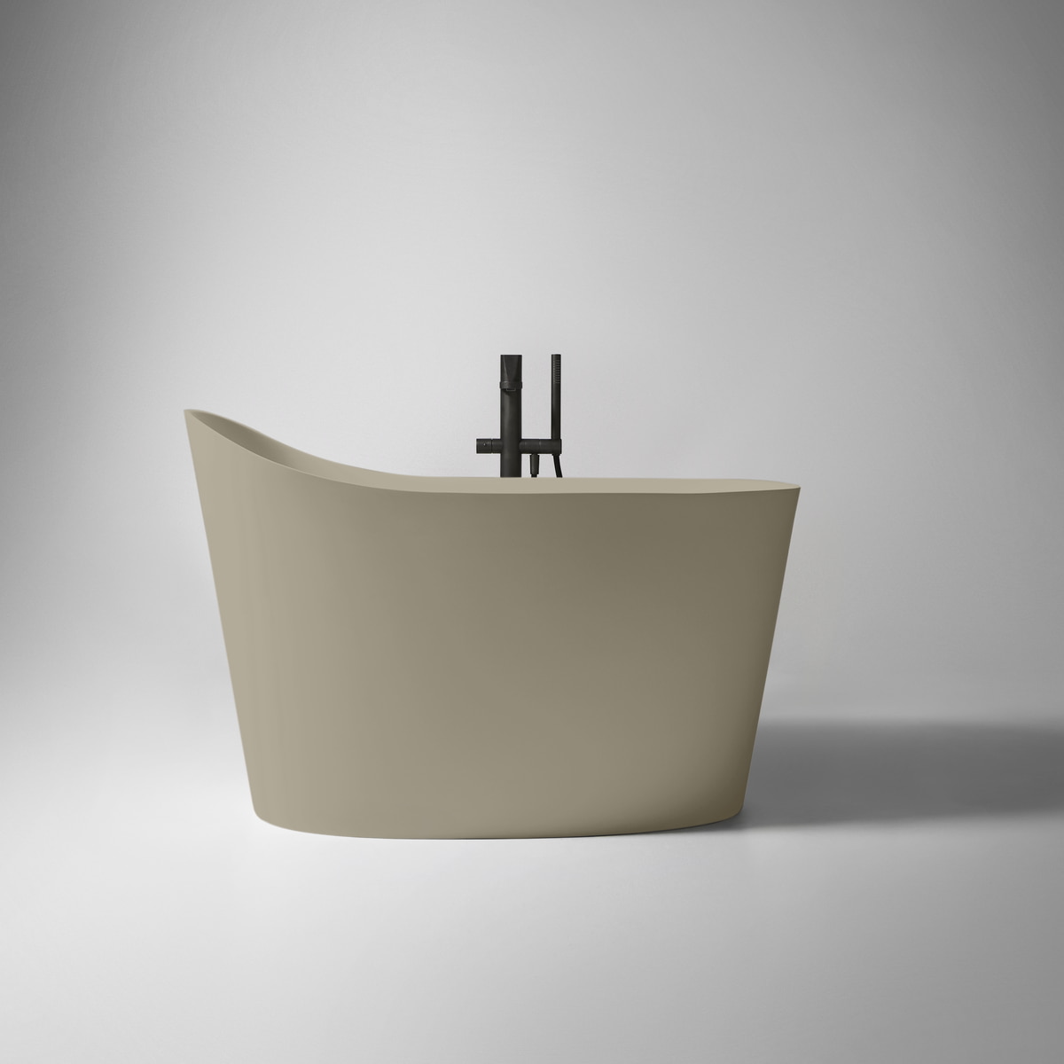 fluid lines, soft shapes and candid surfaces