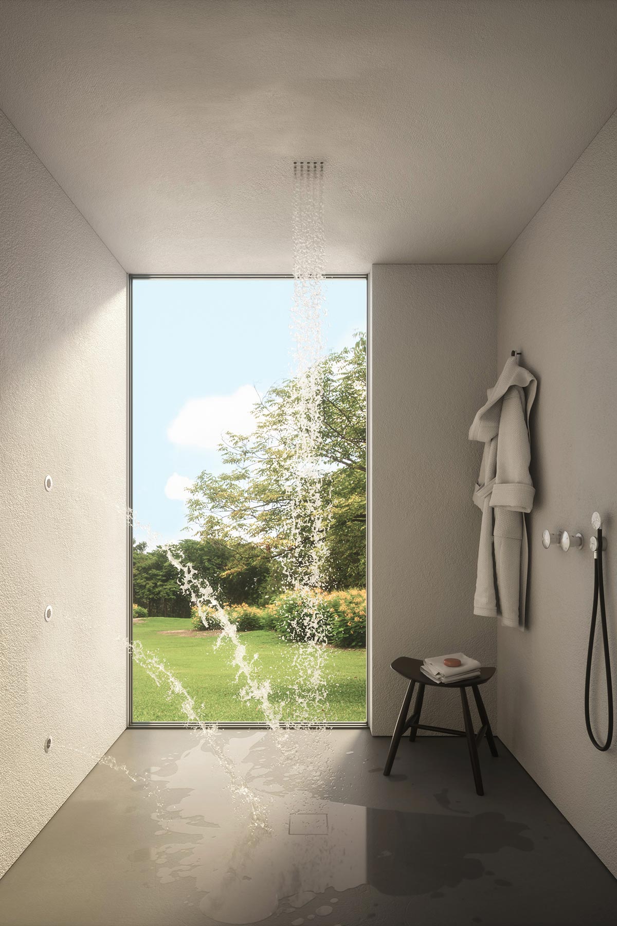 It totally disappears, leaving the role of protagonist to water and its regenerating effect. 