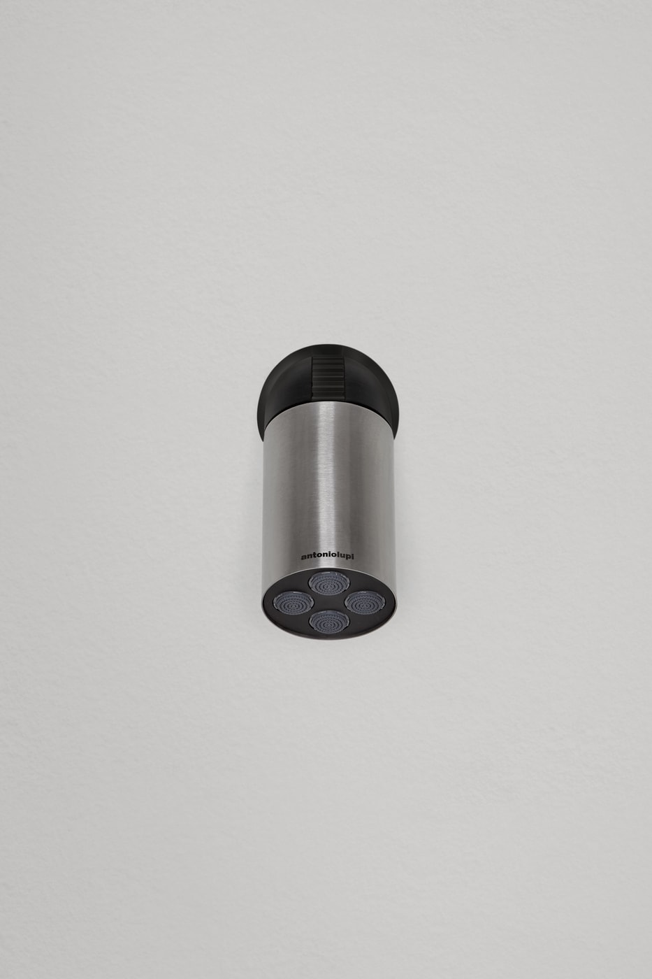 an image that is the perfect synthesis of technology and design.