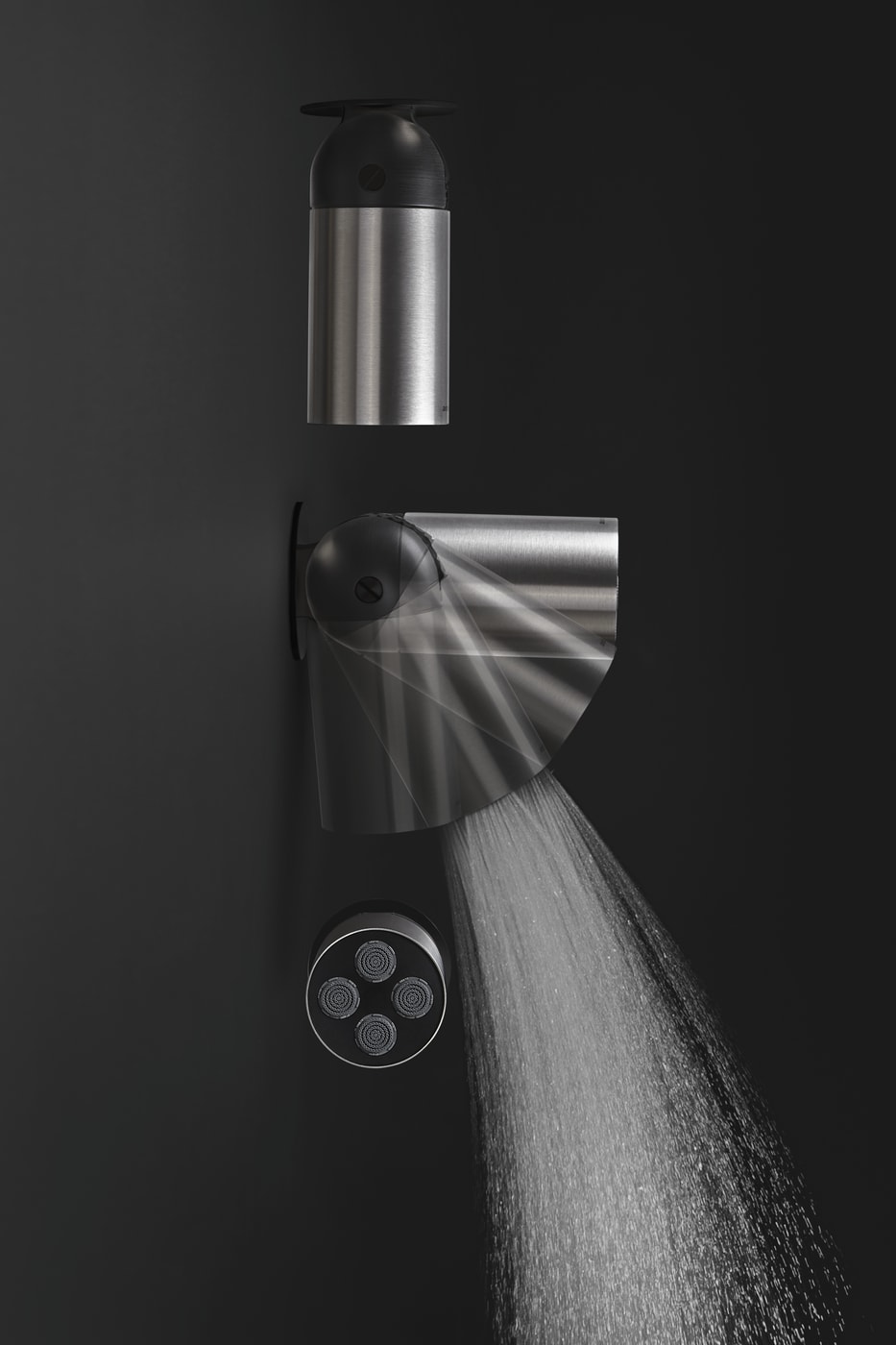 a complex device which allows the jet and its direction to be differentiated thanks to a metal ring that adjusts its position.