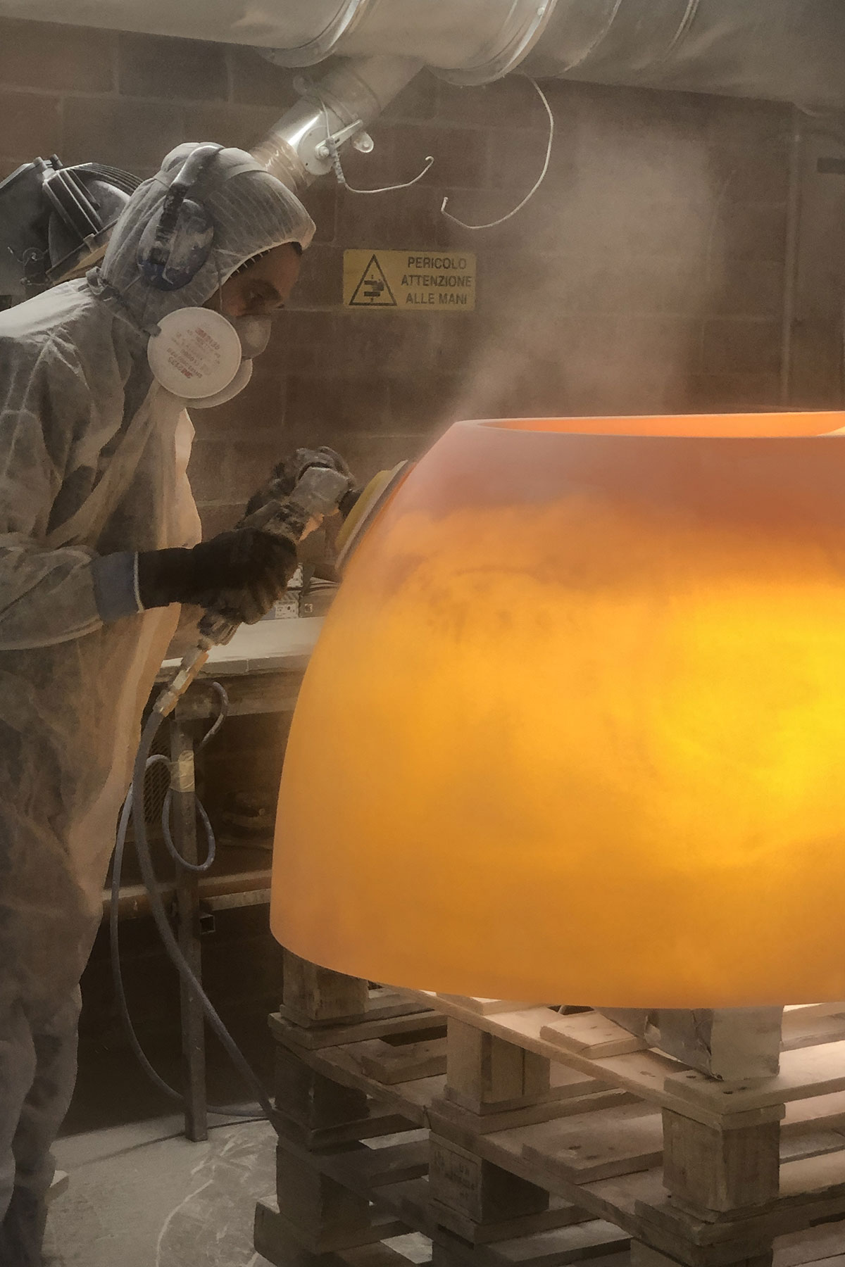 Cristalmood is a resin of our own creation that is manually poured into molds