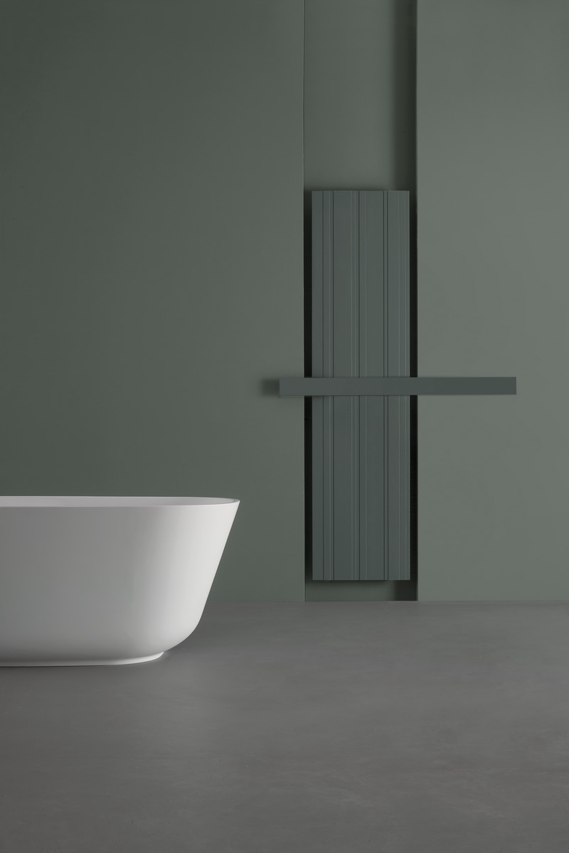 vertical bands generated by small dimensional variations. 