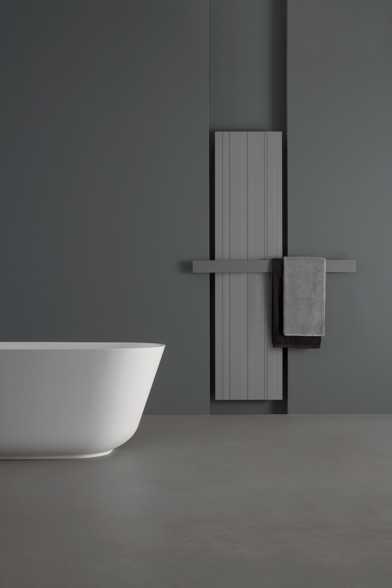 A sculptural rhythm of "slats" more or less large. 