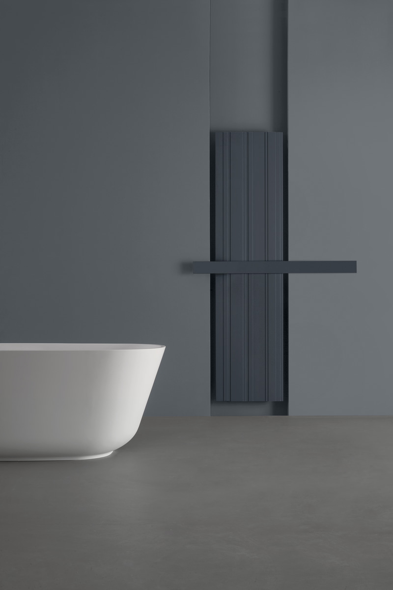 vertical bands generated by small dimensional variations. 