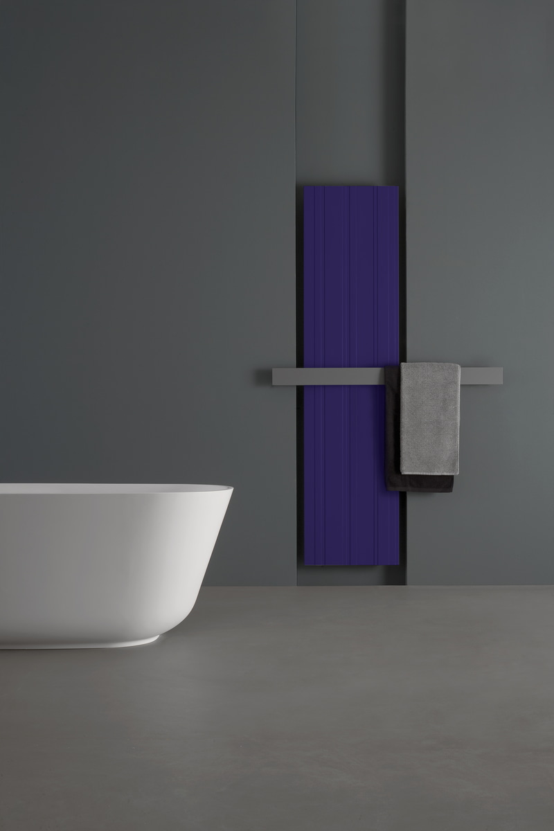 A sculptural rhythm of "slats" more or less large. 