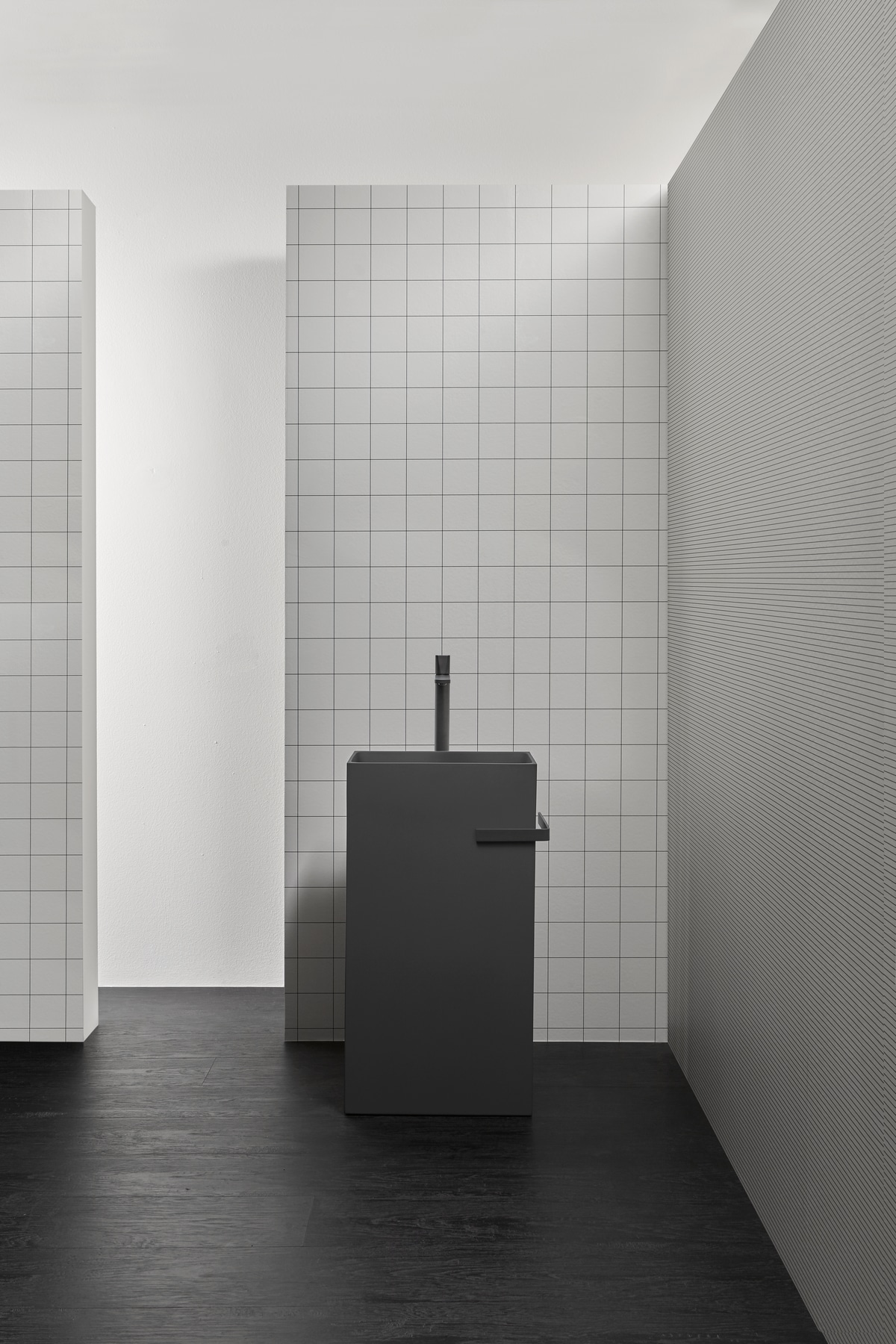 An absolute totem, rigorous and essential.