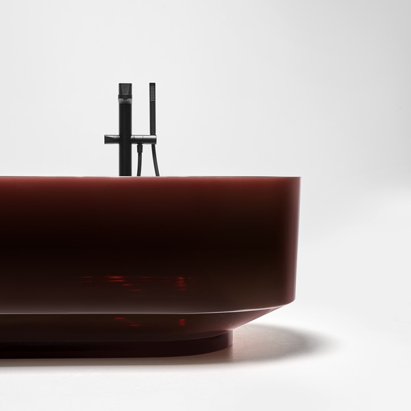 a solution that determines a feeling of floating in space.