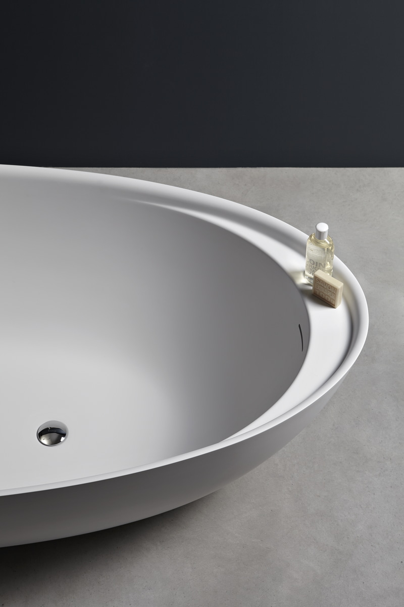 A bathtub able to take center stage.