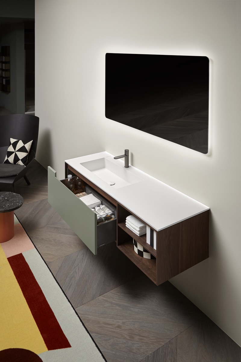 a simple geometric shape with rigorous and essential structure.