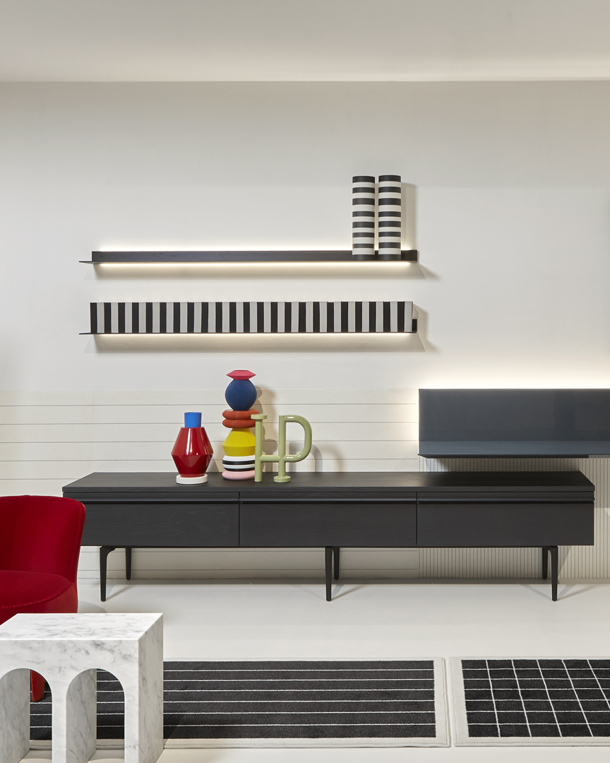 Essence in its pure state, the absolute geometry