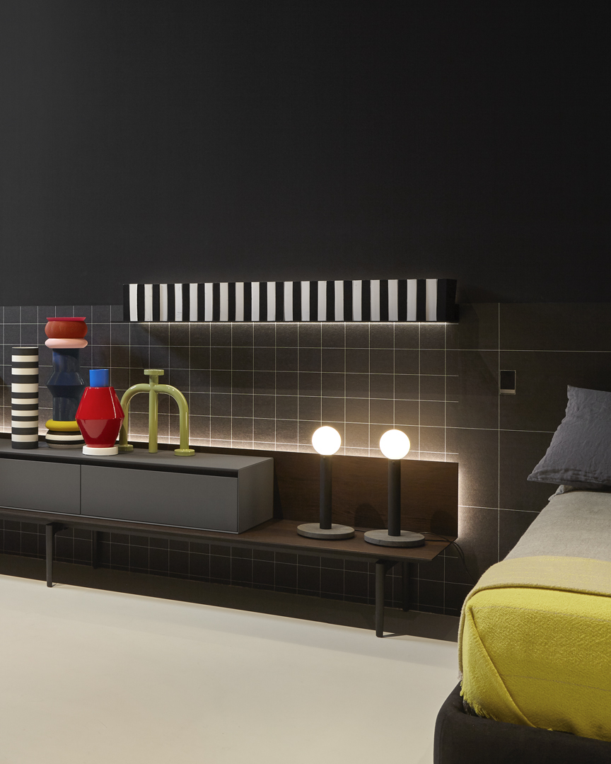 Essence in its pure state, the absolute geometry