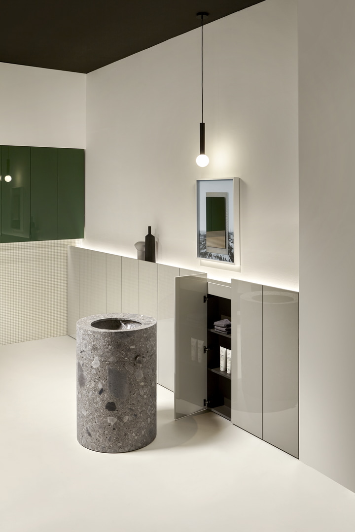 an elegant and continuous front 