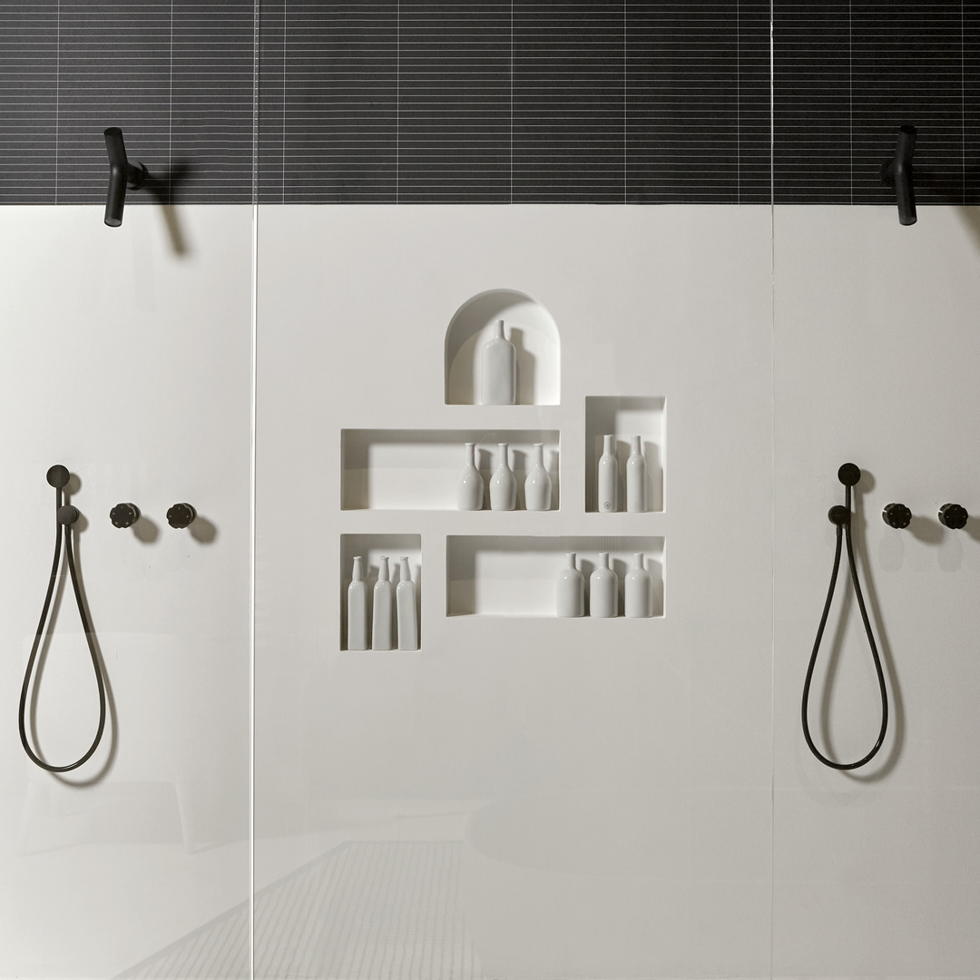 Small chests that keep precious objects