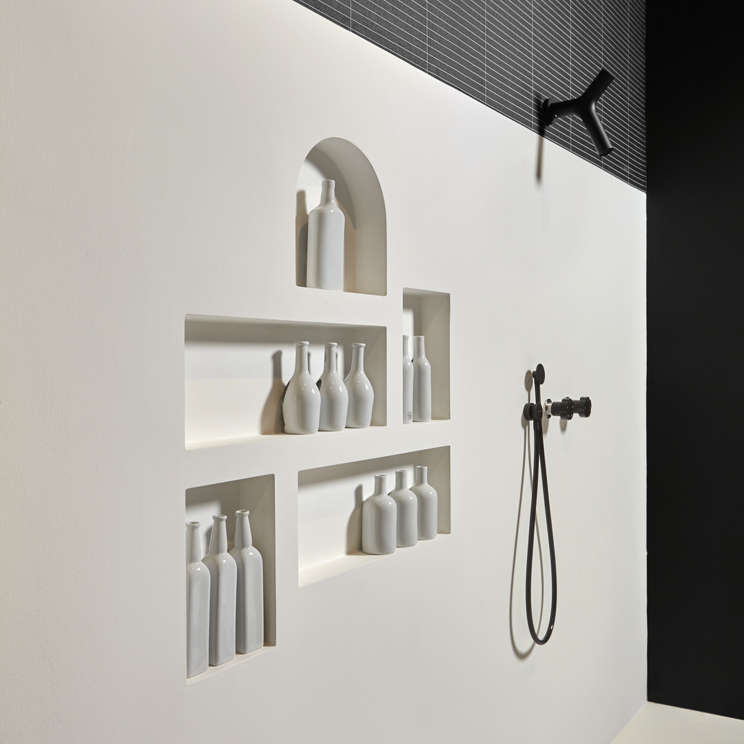 Small chests that keep precious objects