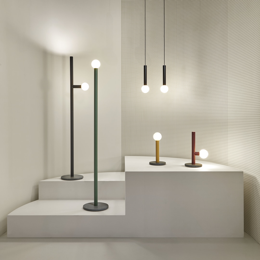 An abacus of few signs 