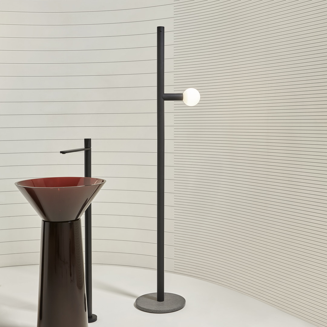 An abacus of few signs 