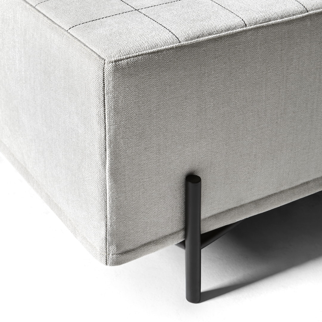 Light and shadow envelop the object