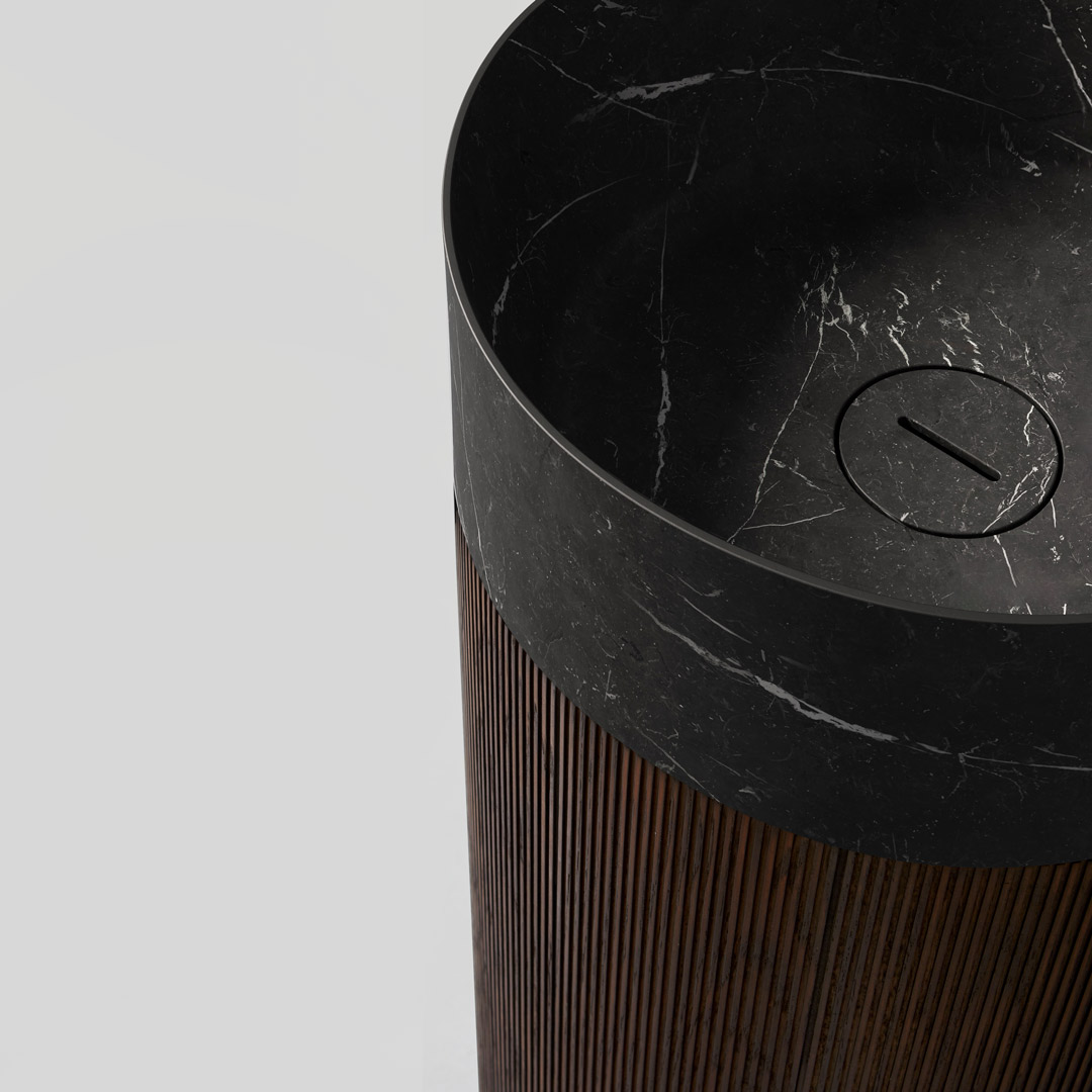 an elegant and natural crowning