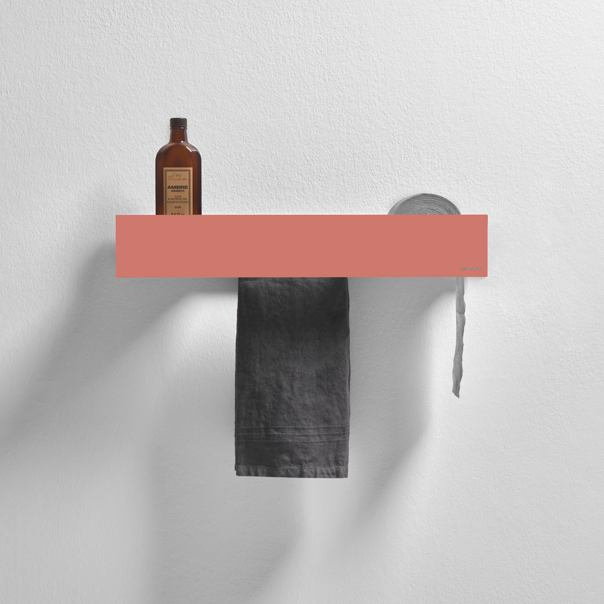 Embossed lacquered Bambola