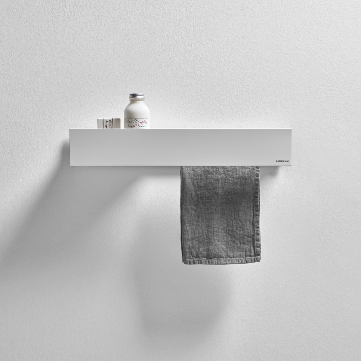 Embossed lacquered white