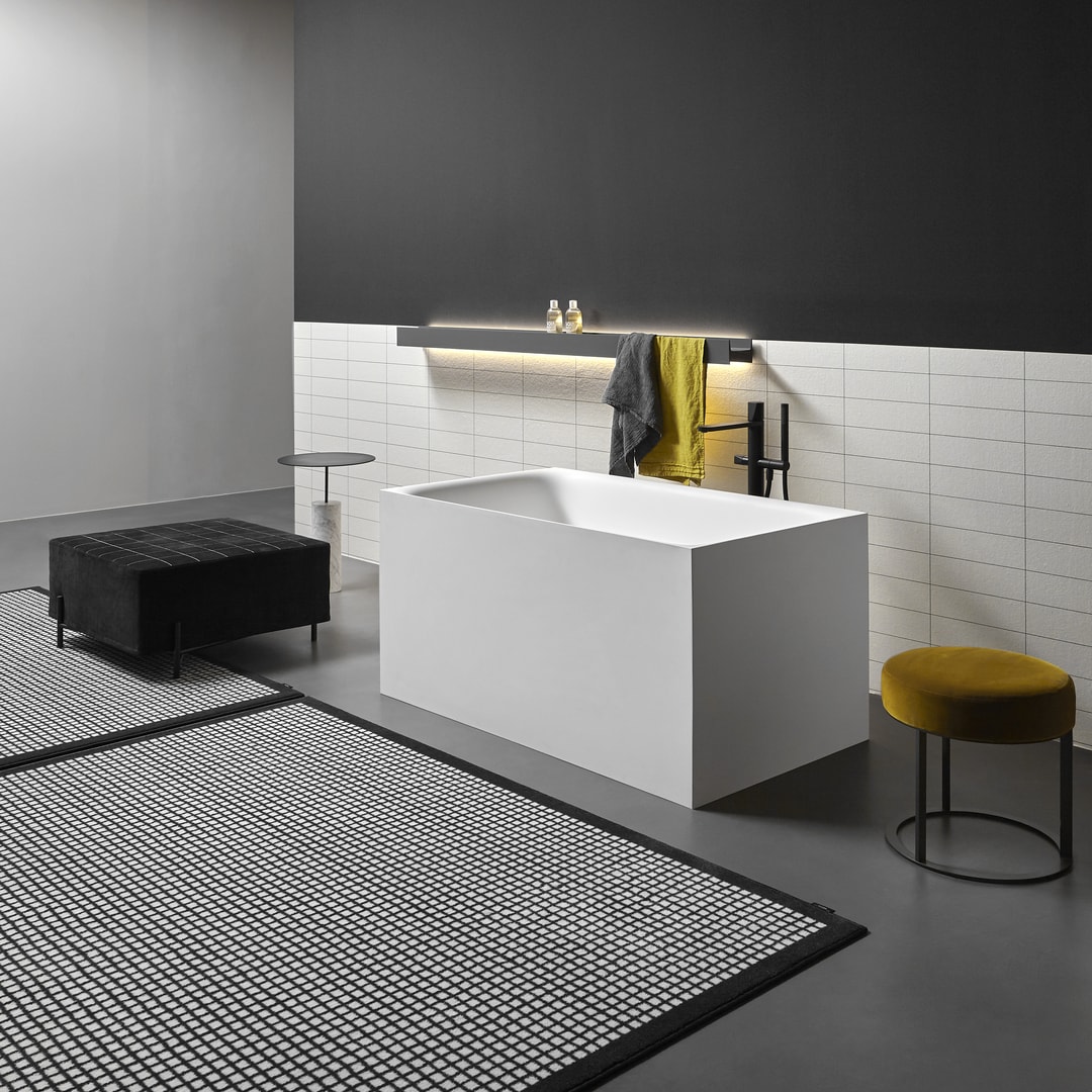 Compact, essential, capable of welcoming and enveloping