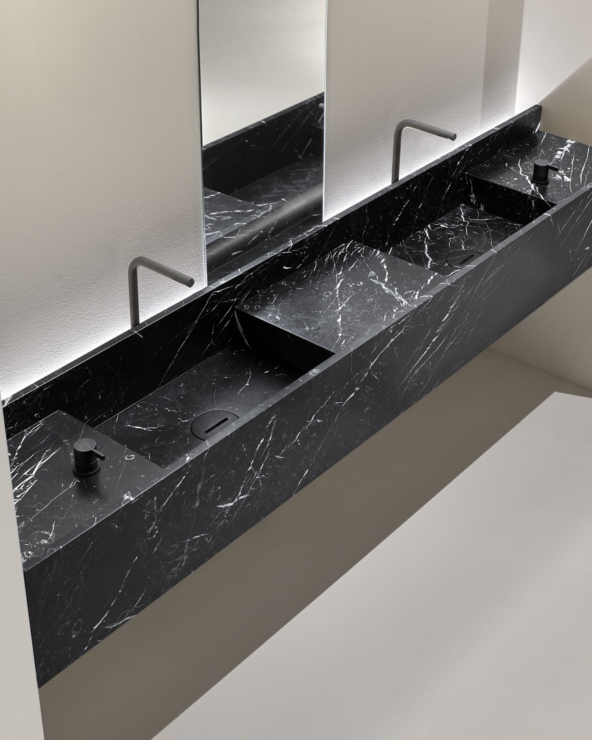 a simple but precious detail 