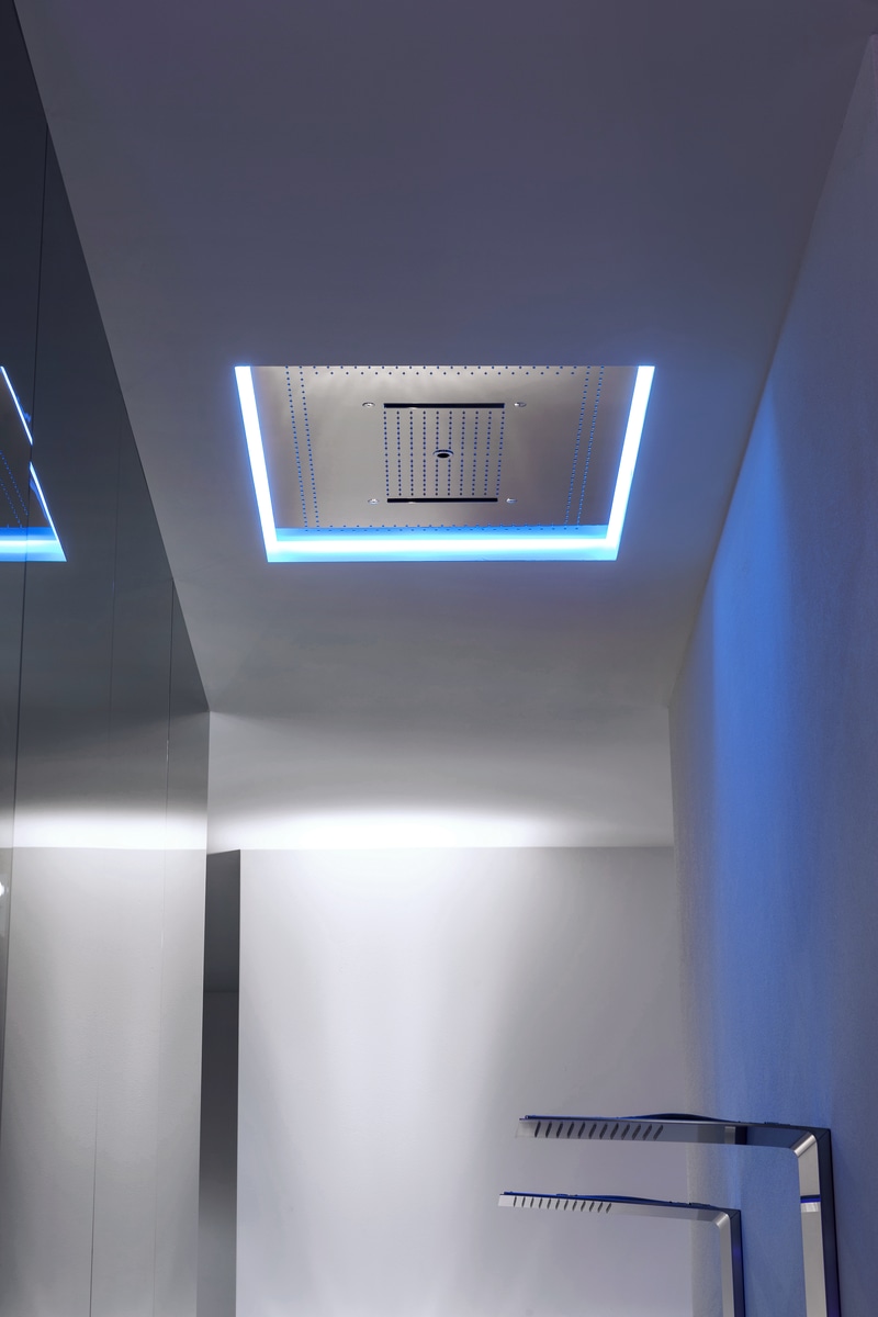  a continuous shower as if we were under a cloud