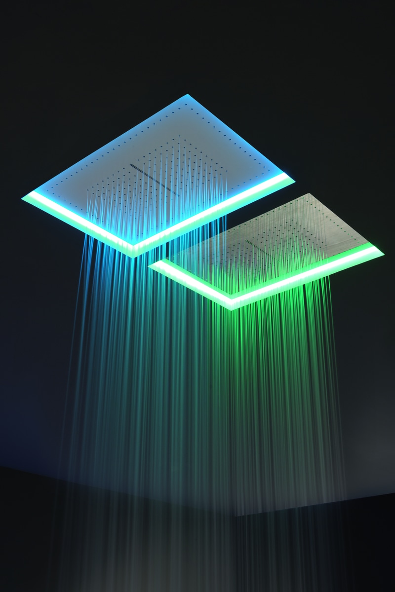 offers water and light