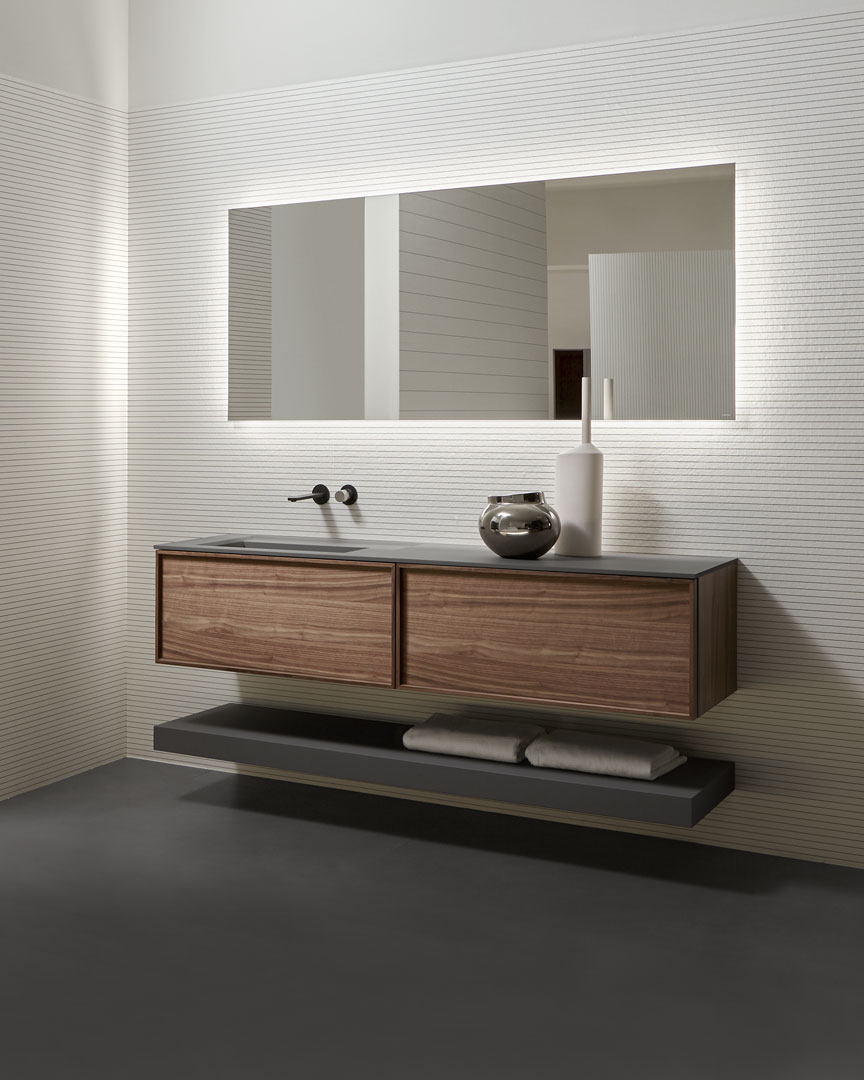 A pure geometry, a crisp, regular volume