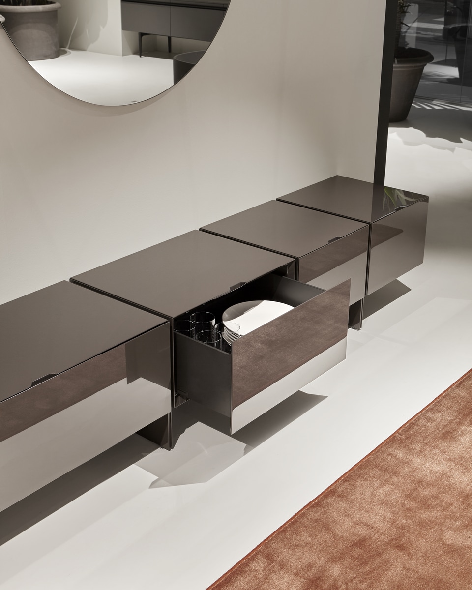 An absolute formal cleanliness 