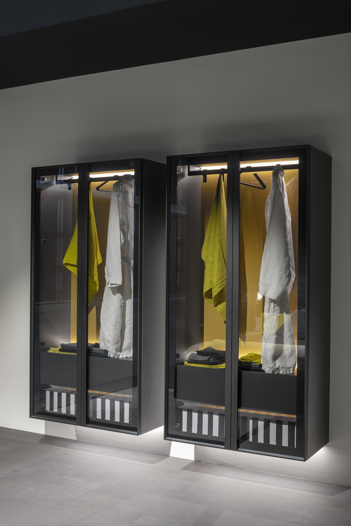 a rigorous but sophisticated accent.