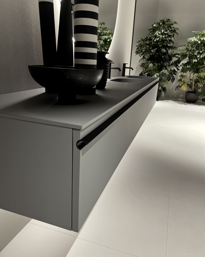 sensations intimate and archaic