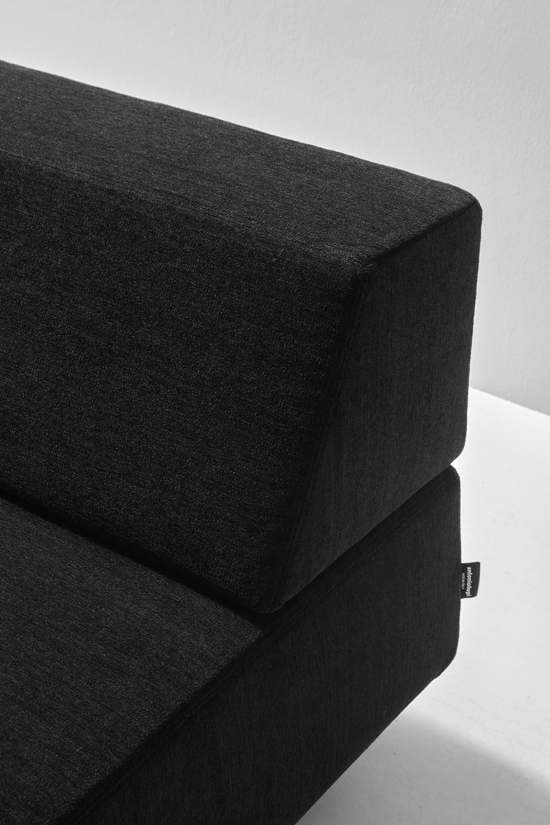 everything is free and changeable with a single gesture