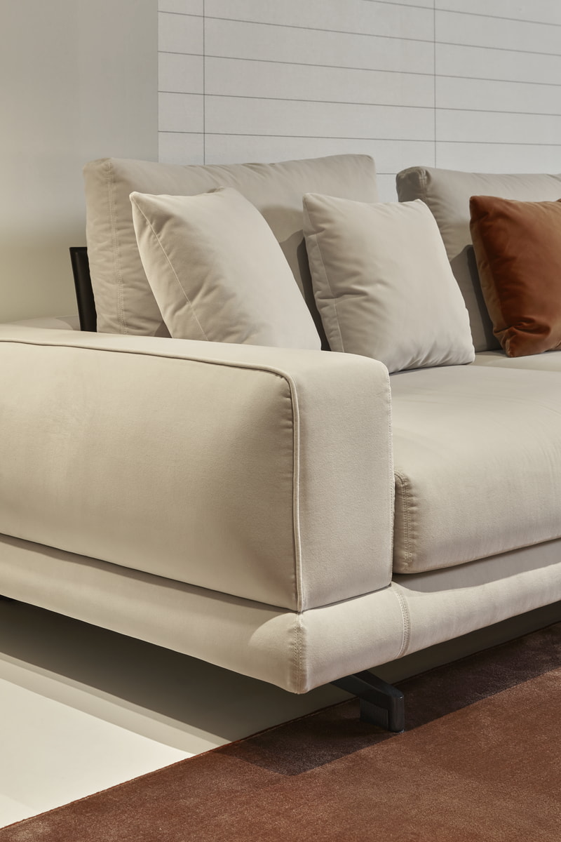 A domestic architecture with square shapes